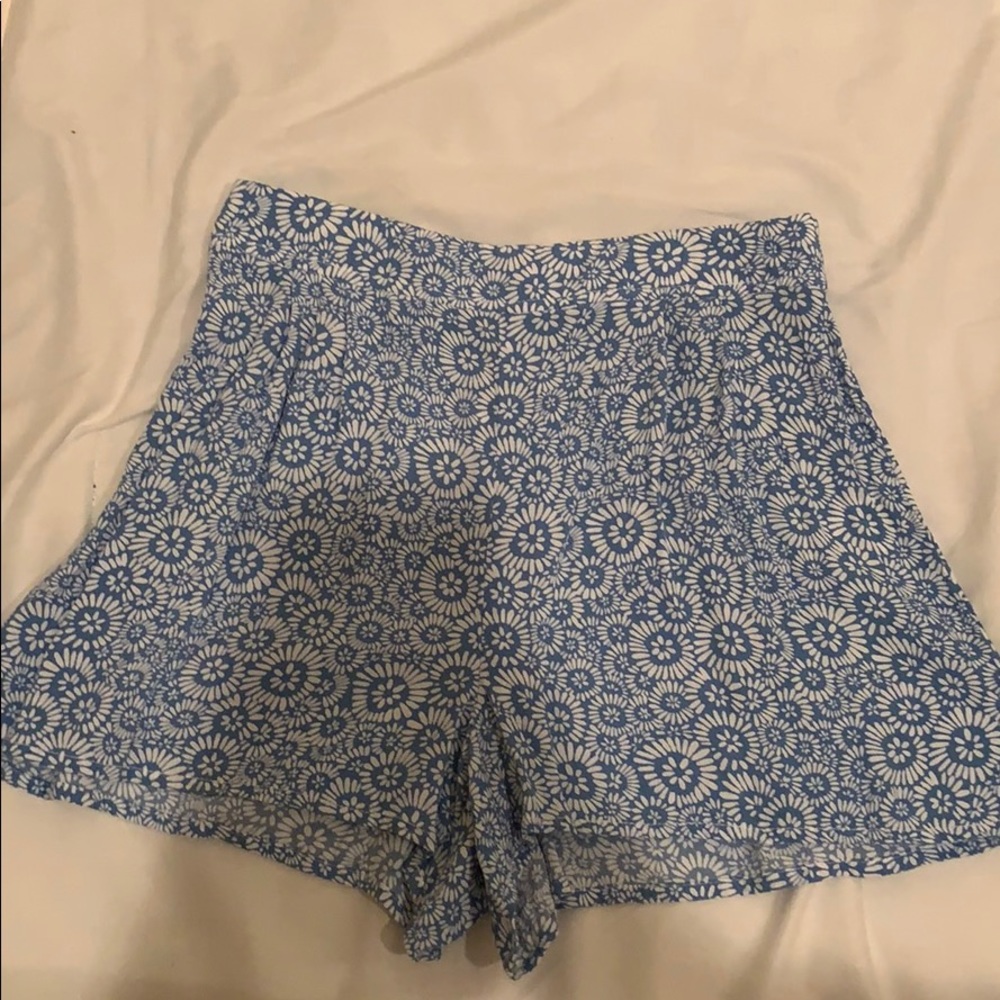 Flowy shorts